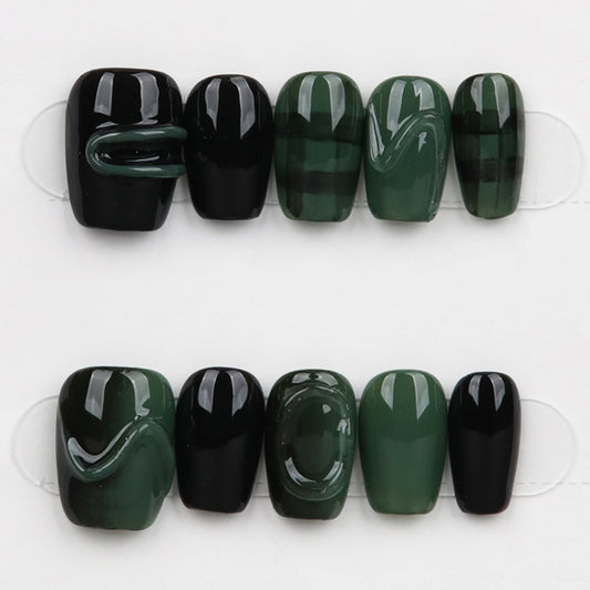 Jade Noir Gloss