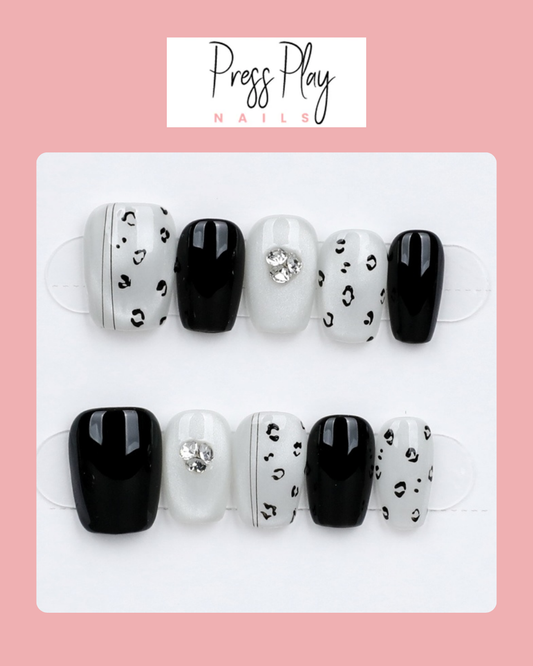Monochrome Leopard Glam