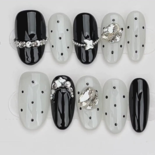 Monochrome Dots & Gems