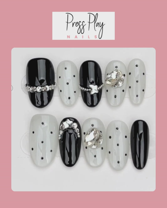 Monochrome Dots & Gems