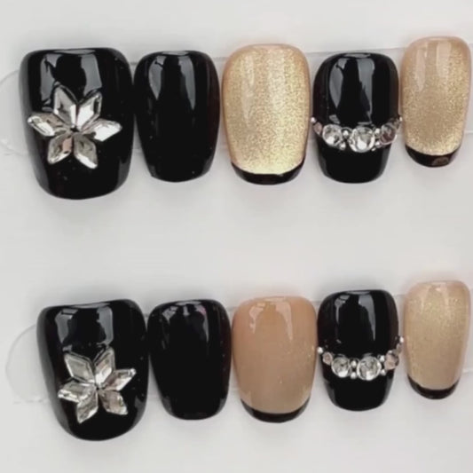 Black Luxe Bloom