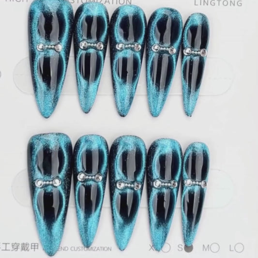 Midnight Aura Magnet