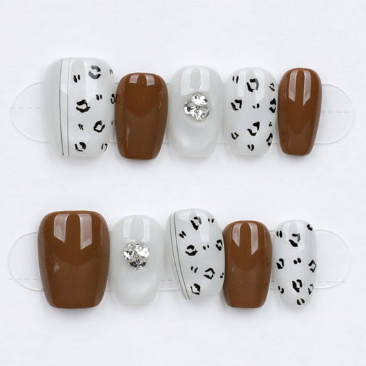 Safari Chic - Press Play Nails